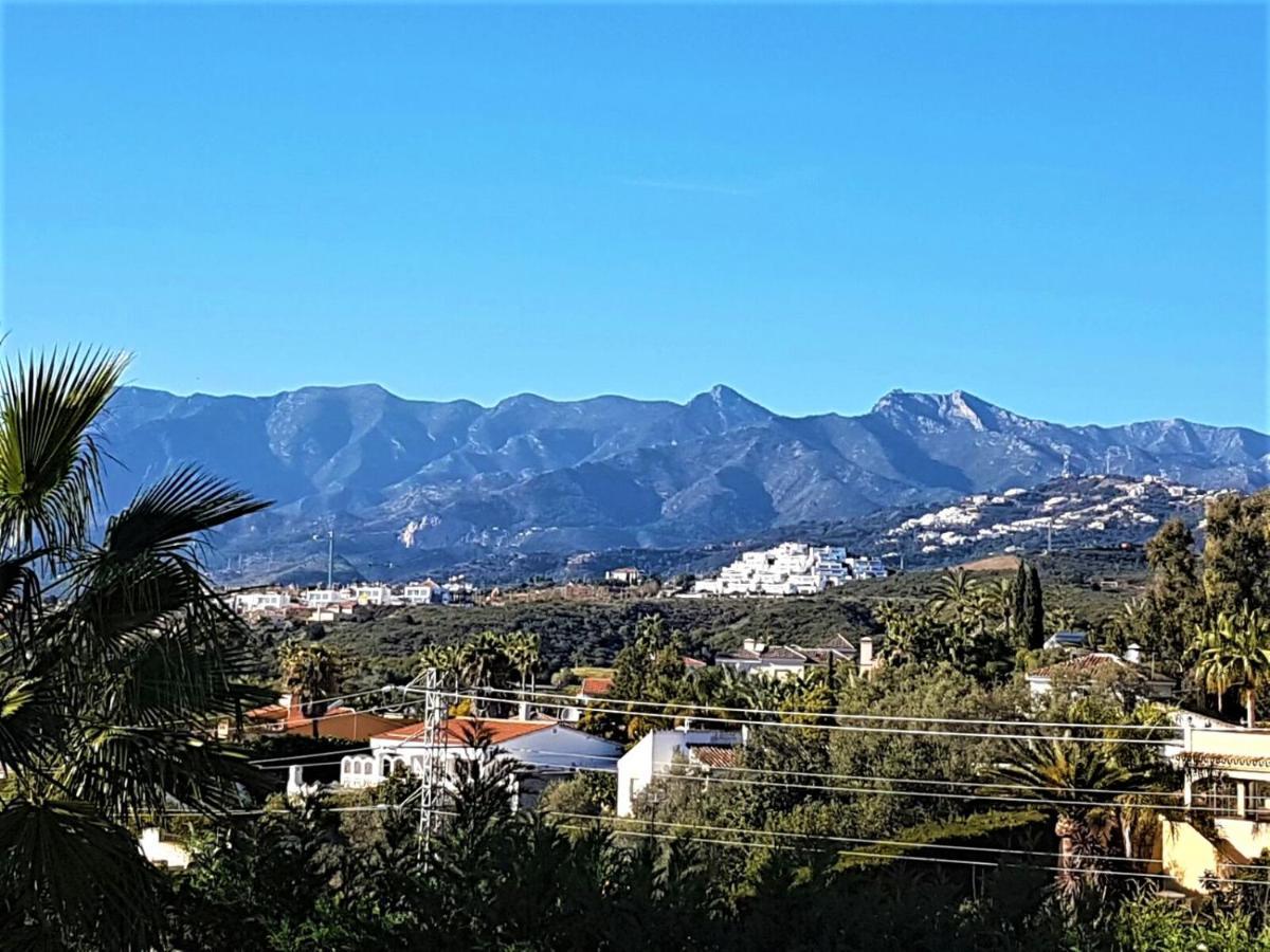 Villa Svim, Walking Distance To The Beach! Marbella Bagian luar foto