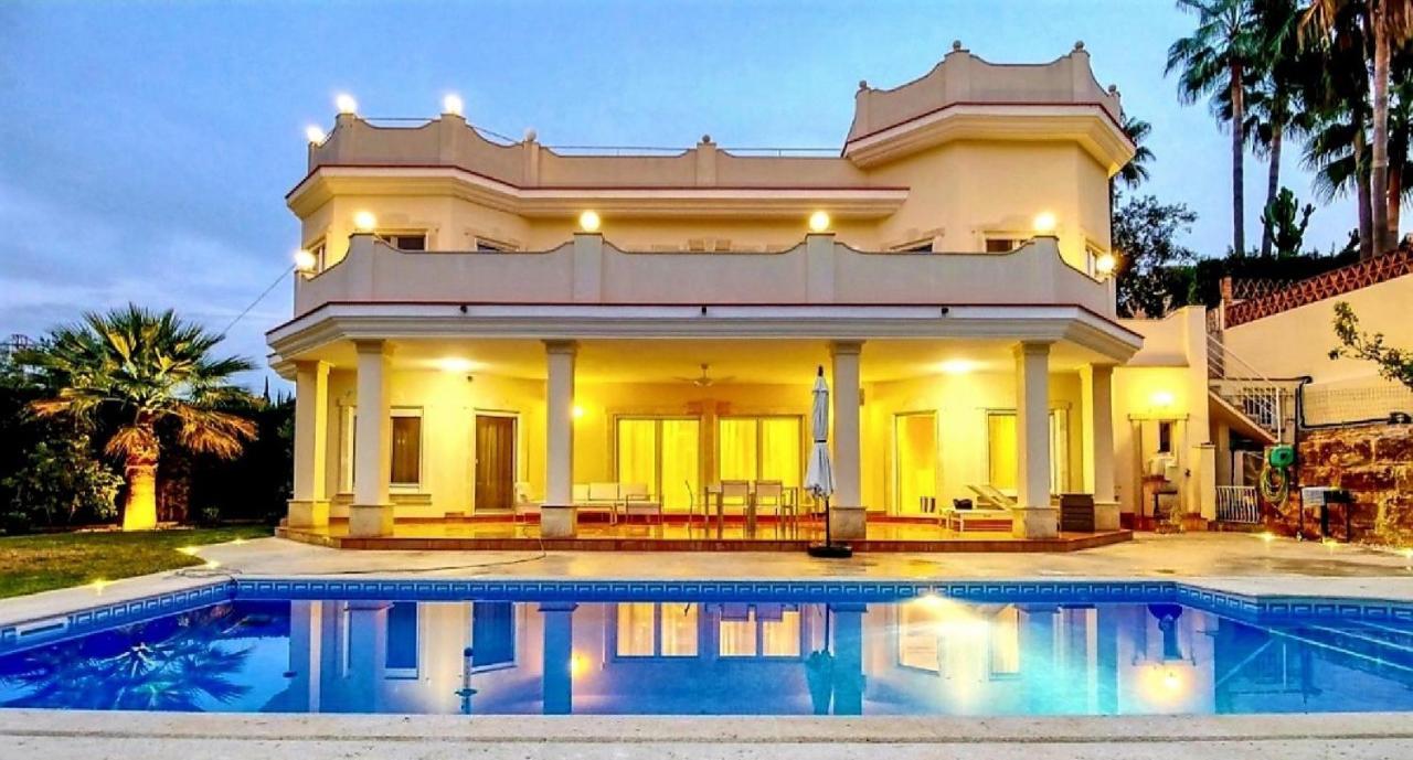 Villa Svim, Walking Distance To The Beach! Marbella Bagian luar foto