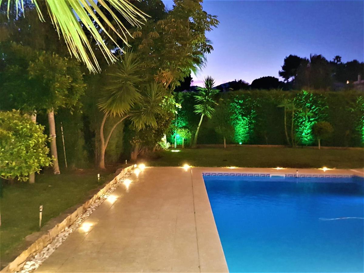 Villa Svim, Walking Distance To The Beach! Marbella Bagian luar foto