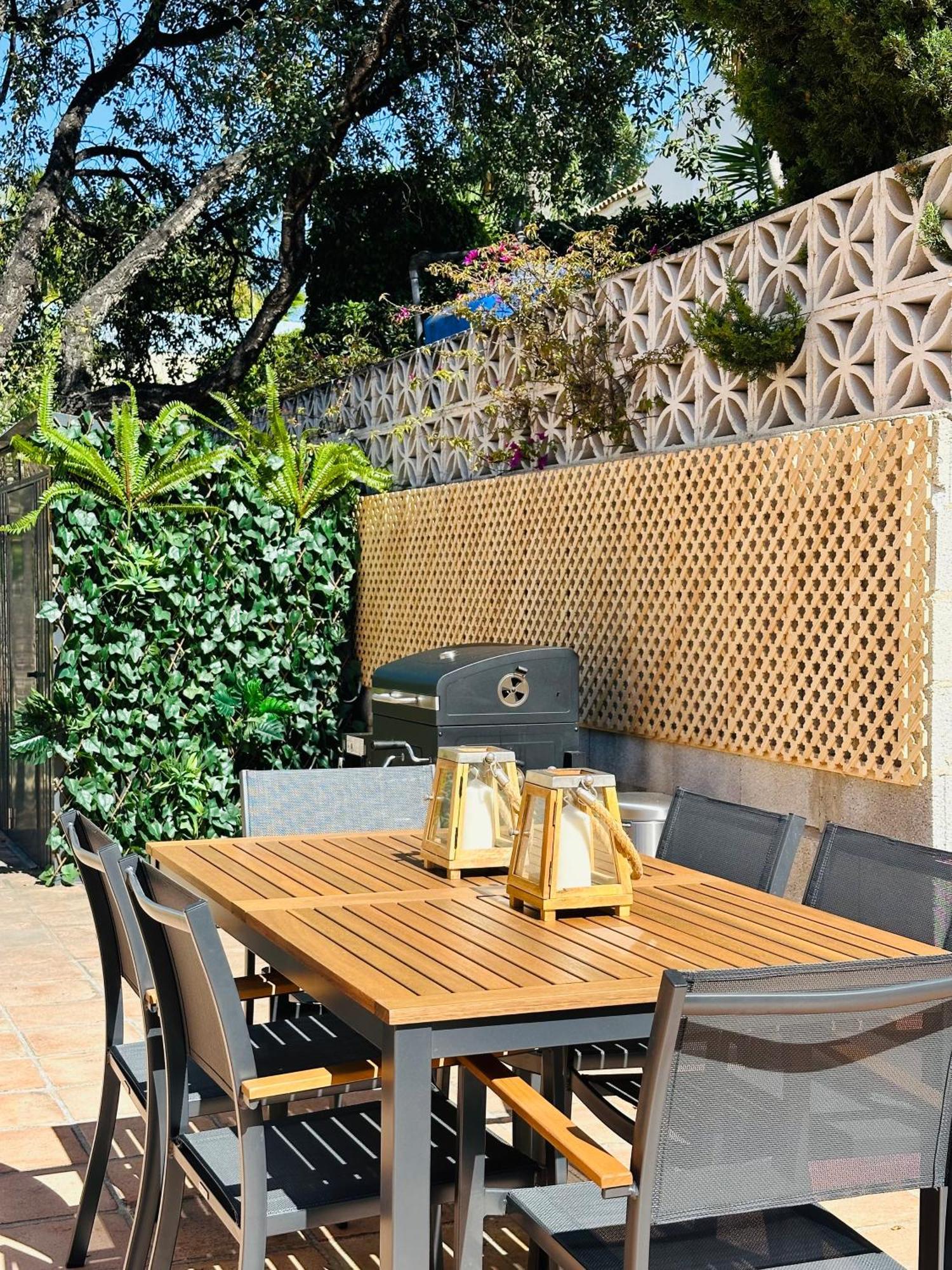 Villa Svim, Walking Distance To The Beach! Marbella Bagian luar foto